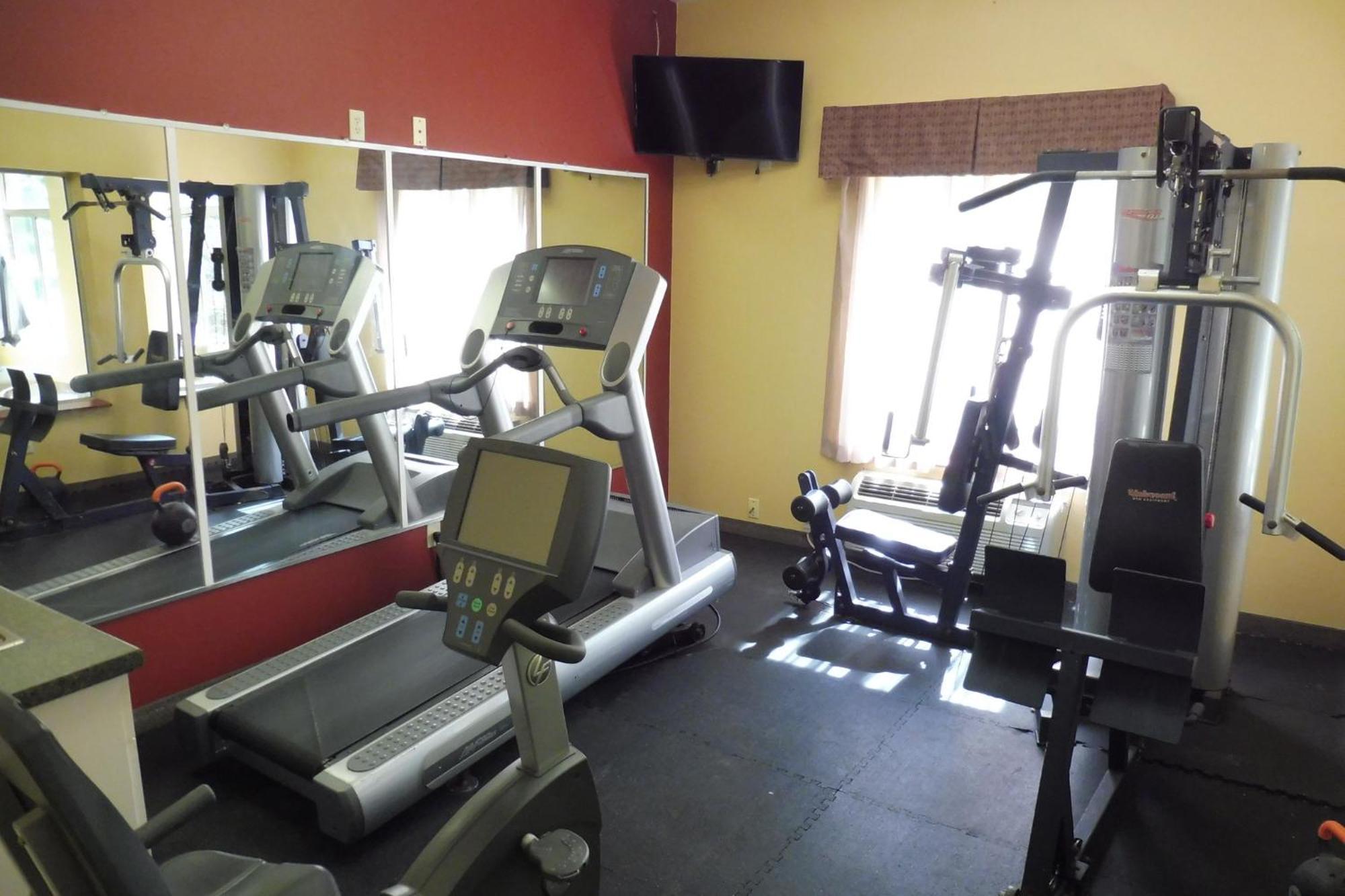 Red Roof Inn & Suites Galloway Bagian luar foto